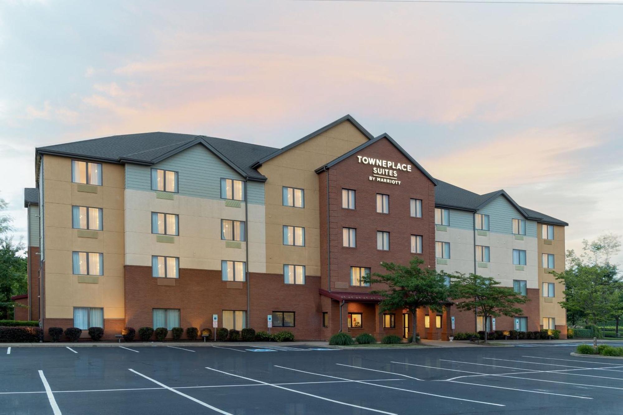 Towneplace Suites By Marriott Erie Exterior photo