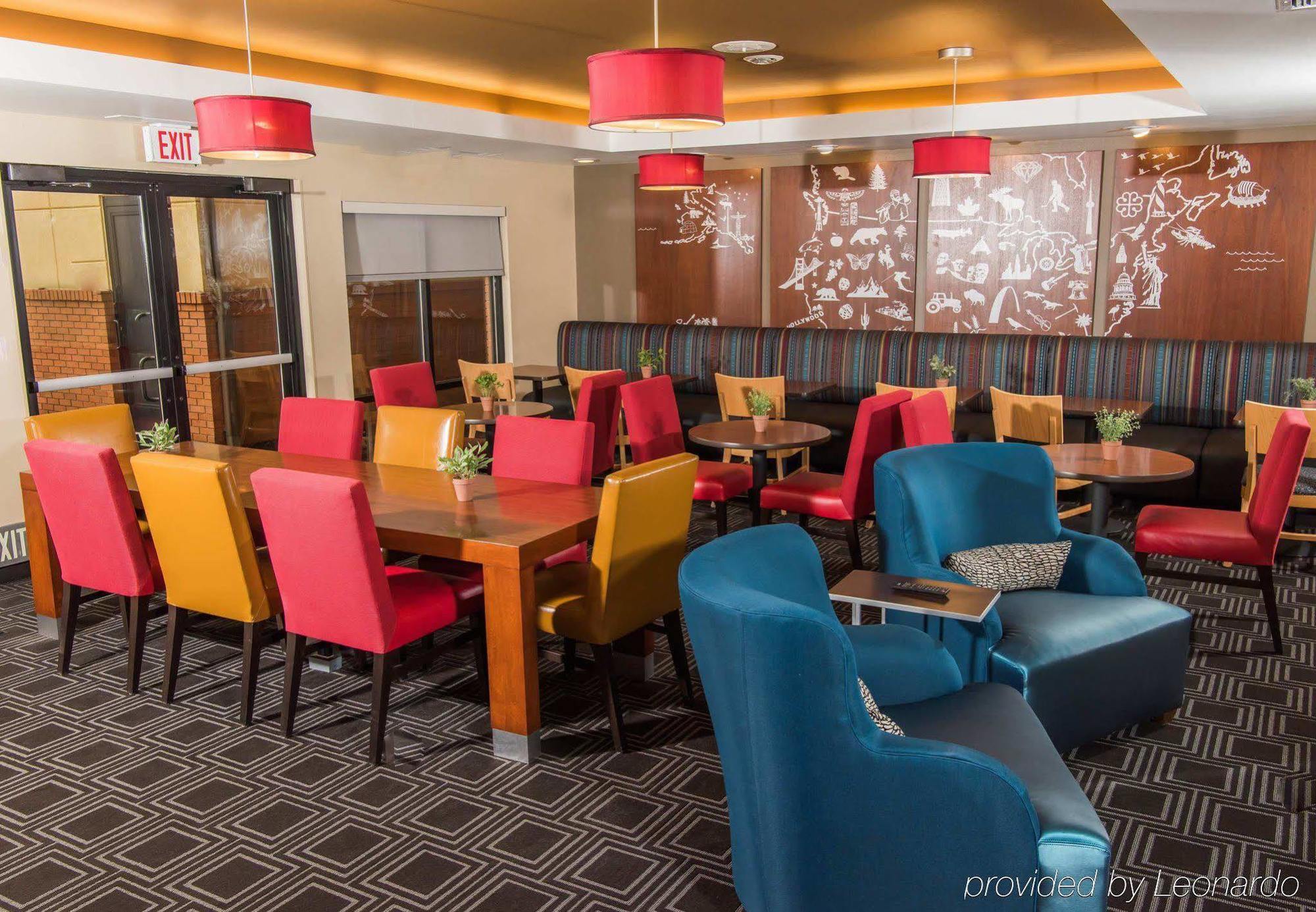 Towneplace Suites By Marriott Erie Exterior photo